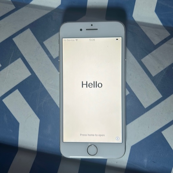 Apple iPhone 7Silver32G
